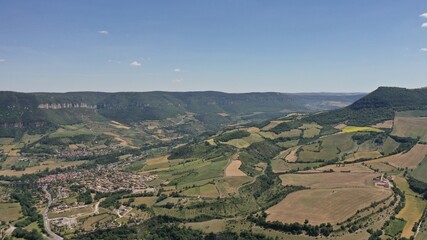 Fototapeta na wymiar Survol de l'Aveyron à Millau et du plateau du Larzac