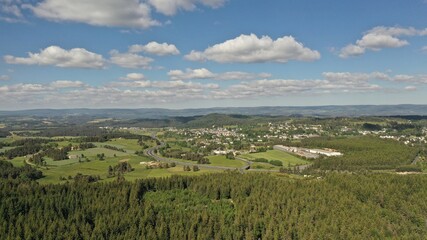 survol de l'Aubrac en Auvergne