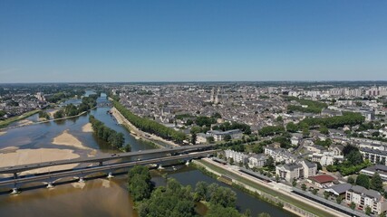survol d'Orléans et des bords de Loire