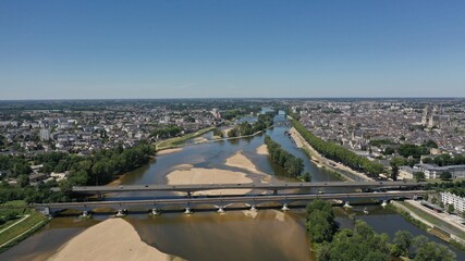 survol d'Orléans et des bords de Loire