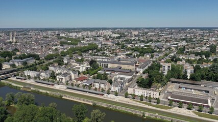 Fototapeta na wymiar survol d'Orléans et des bords de Loire