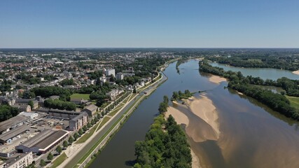 Fototapeta na wymiar survol d'Orléans et des bords de Loire
