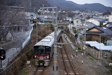 EOSRP、広島県呉線港、V字線路列車トンネル突入。