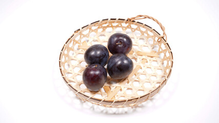 新鮮なプルーン