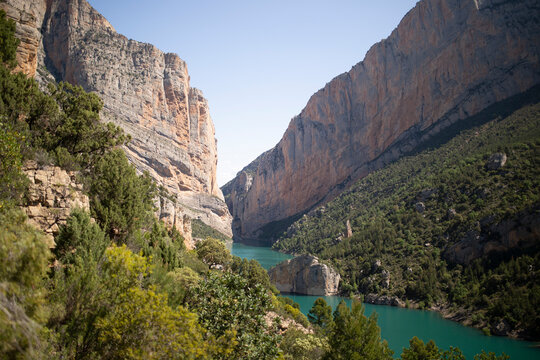 Aguas turquesas del Congost de Montrebei