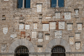 Palazzo del Podestà (oder Palazzo Pretorio) und Palazzo del Comune in Massa Marettima in the...