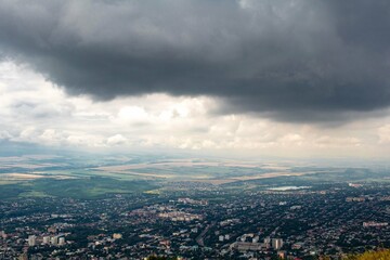 Fototapeta na wymiar Dark clouds over the city