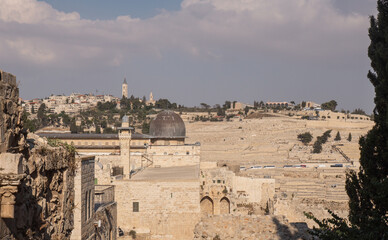 Fototapeta premium Temple Mount south wall with Al-Aqsa Mosque and archeological excavation site in Jerusalem Old City