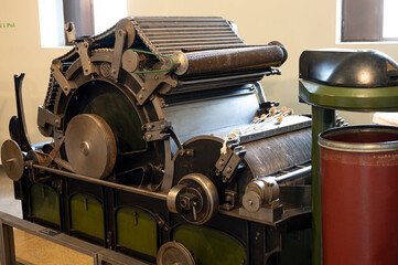 Detail of an old textile machine, it is a carding machine