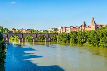 View at the Tarn river with bridge in Montauban, France - 451947345