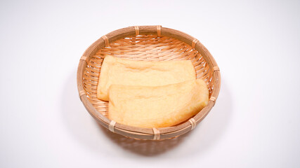 新鮮な油揚げ