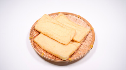 新鮮な油揚げ	