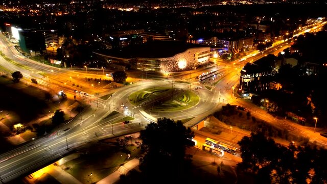 Krak&oacute;w - nocny hyperlapse rondo grunwaldzkie
