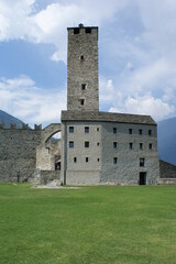 Obraz premium Bellinzona, Switzerland: view of Castelgrande castle and courtyard
