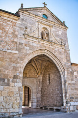 Fototapeta na wymiar Entrada al monasterio cisterciense de Santa María de Valbuena en la provincia de Valladolid, España