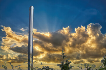 Der Schornstein und der HImmel