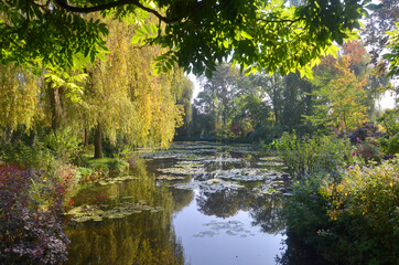 Claude Monet's garden and pond in Giverny France - obrazy, fototapety, plakaty