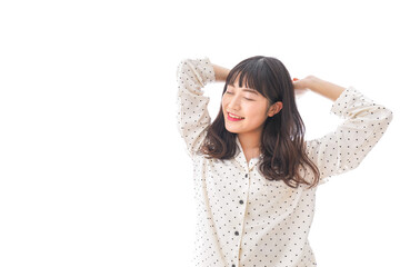 Fototapeta premium おでかけをする若い女性