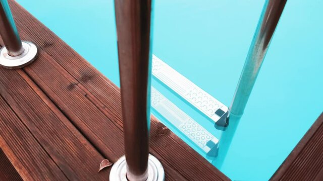 Outdoors Swimming Pool Shiny Chrome Metal Ladder