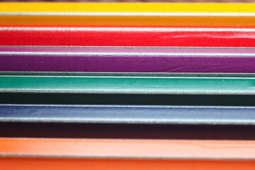 conjunto de lapices de colores de madera