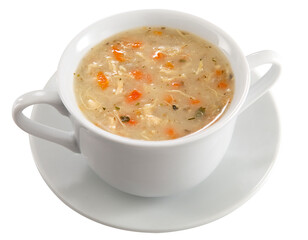 Sopa caldo de galinha em tijela com alças no fundo branco para recorte.
