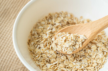 ボールに入ったオートミール