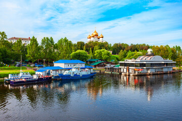Fototapeta na wymiar Yaroslavl city, Volga river aerial view