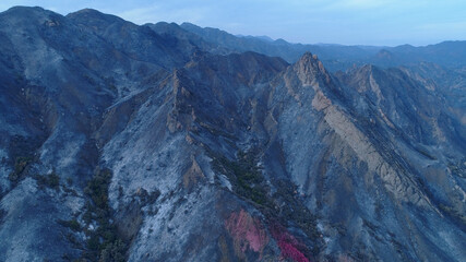 Fototapeta premium Woolsey Fire, Malibu California Post fire Burnt Mountains 