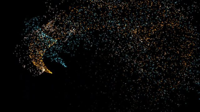Effects that red blue yellow glitter light moves while drawing trajectories (4K resolution: background transparent): 赤青黄色のキラキラの光が軌跡を描きながら移動するエフェクト（4K解像度：背景透過）