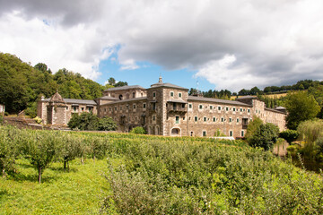 Fototapeta premium Exteriores del Monasterio de San Julián (Samos)