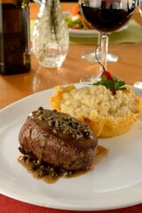Steak au poivre vert (Green pepper steak)

