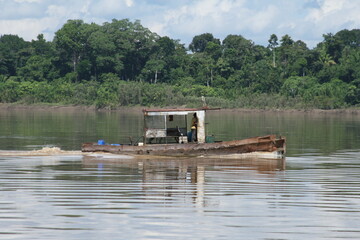 Ferrboat velho, barco velho