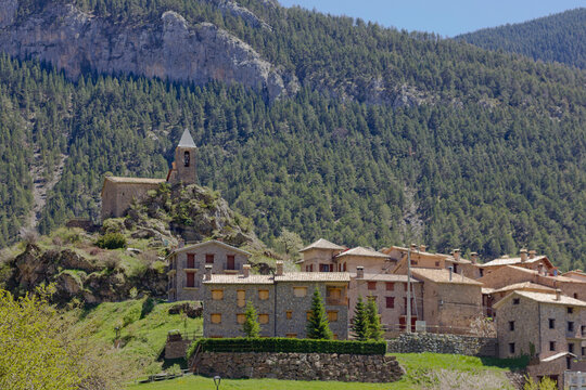 Josa del Cadi village