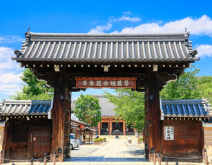 京都、壬生寺の表門