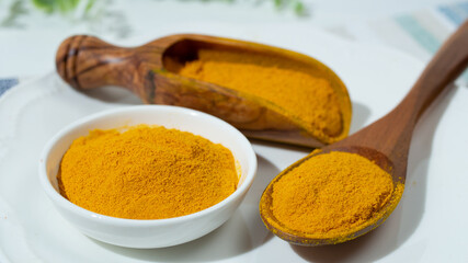 インド産のターメリック（うこん）パウダー（カレー用スパイス）