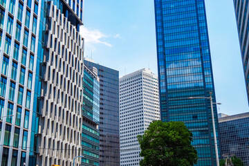 Fototapeta na wymiar 大阪の高層ビル 都市風景