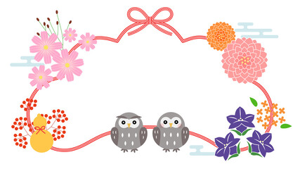 フクロウと秋の花を飾った水引のフレーム