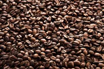 Grãos de café torrados vistos de cima