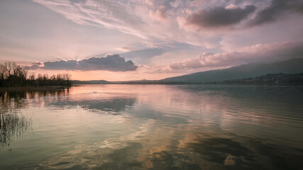 Tramonto sul lago di Pusiano