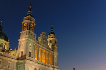 Fototapeta na wymiar Almudena Cathedral church after sunset | Madrid, Spain