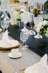 WEDDING TABLE RESTAURANT DECORATION