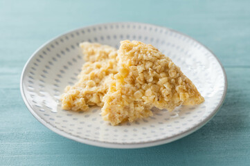 オートミールと卵の低糖質ケーキ　