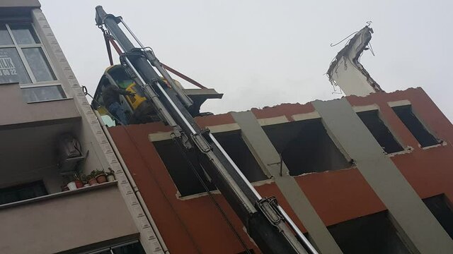 construction machine and crane