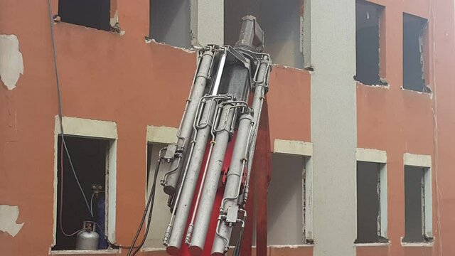 construction machine and crane