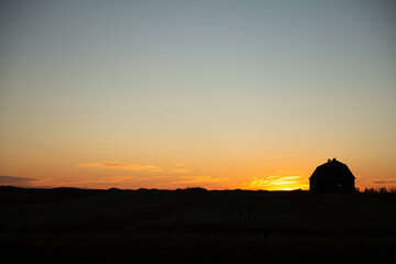 Fototapeta na wymiar Farm Sunset
