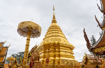 Fototapeta premium Beautiful golden pagoda in wat Phra That Doi Suthep, Chiangmai Thailand