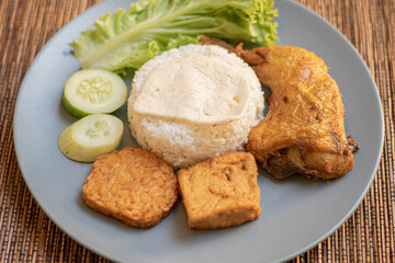 Pecel Ayam Indonesia