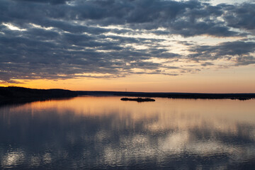 Obraz na płótnie Canvas Sunset over Kama river