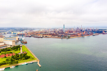 Obraz premium 鹿島臨海工業地帯と港公園（茨城県神栖市） 