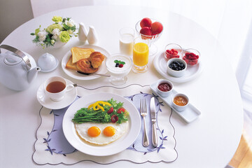 easter table setting